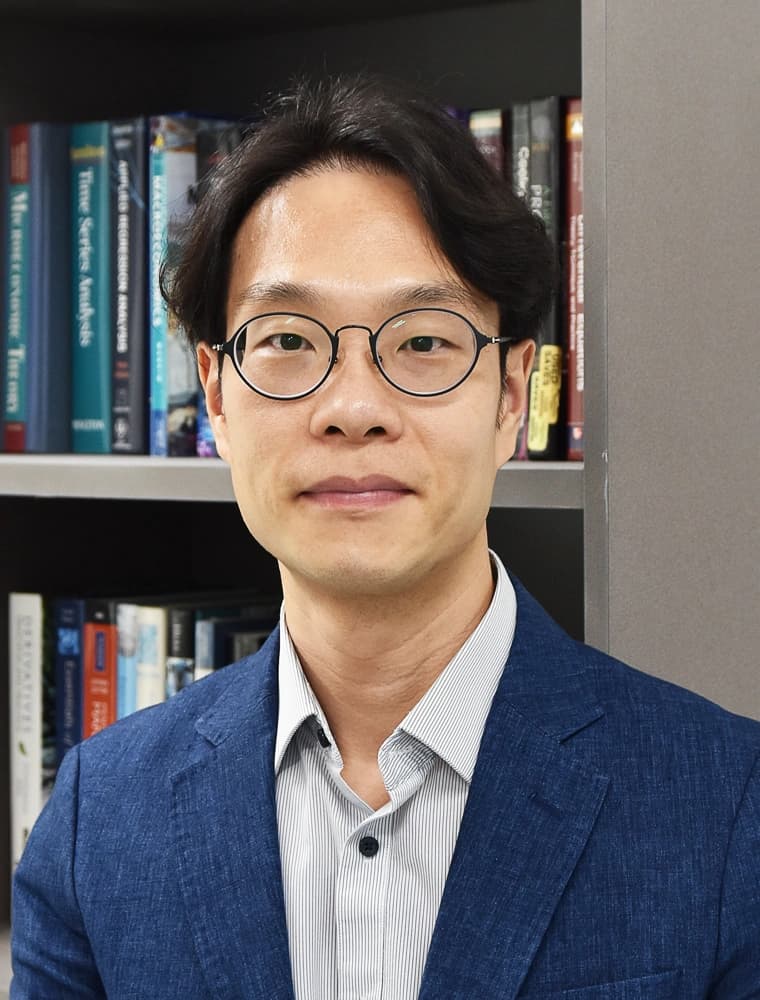 정준영 (Chung, Chune Young)